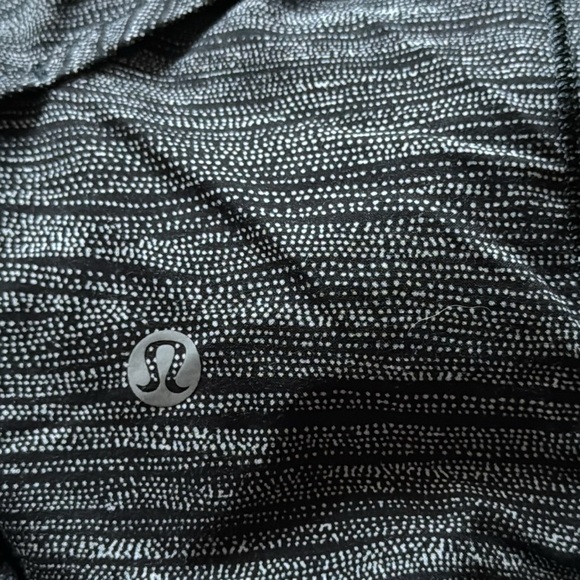 Lululemon Speed athletic running shorts black white - Picture 9 of 10